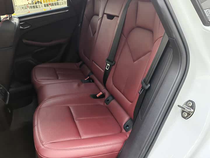 Фото 2 - Porsche Macan