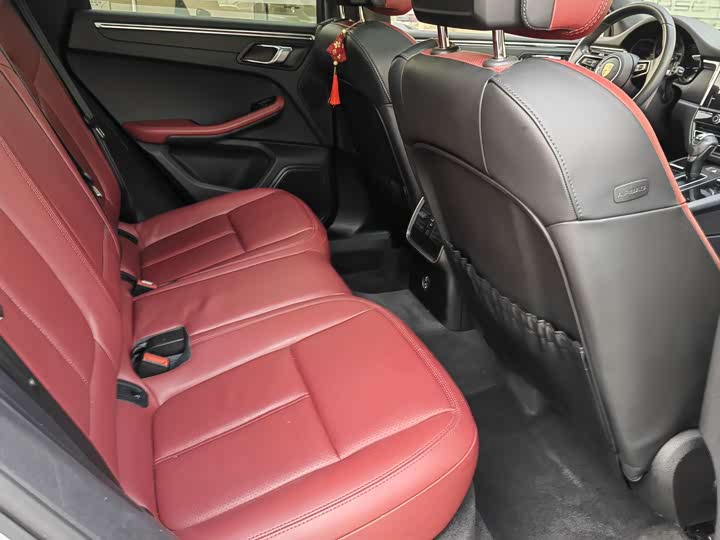 Фото 8 - Porsche Macan