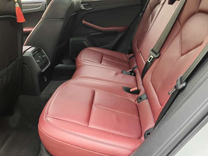 Фото 9 - Porsche Macan