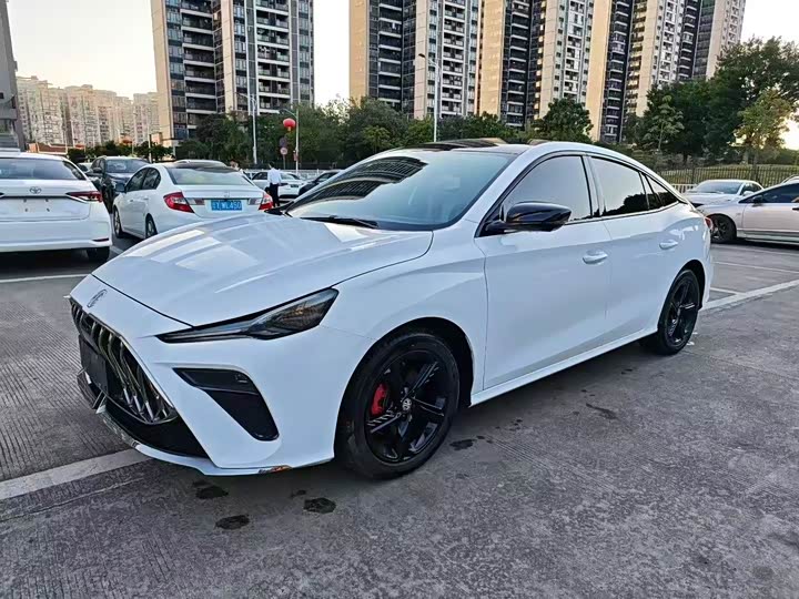 Фото 1 - MG Motor 5 Scorpio