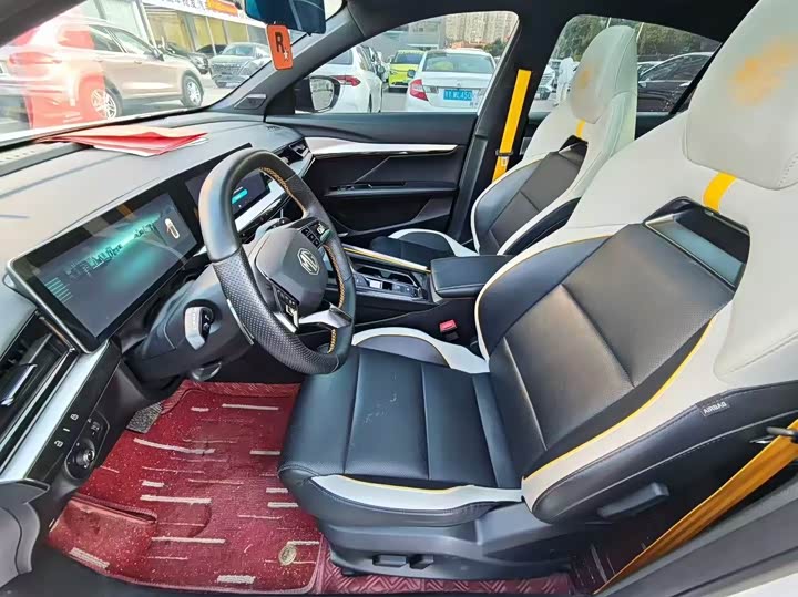 Фото 4 - MG Motor 5 Scorpio