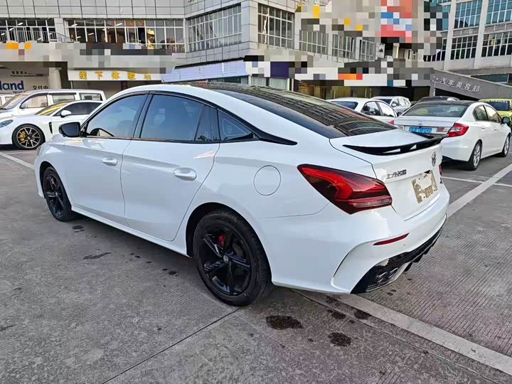 Фото 9 - MG Motor 5 Scorpio