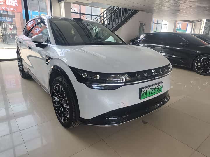 Фото 3 - Zeekr 7X