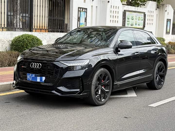 Photo 1 - Audi Q8