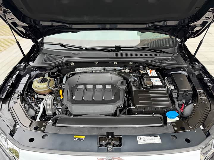 Фото 4 - Volkswagen Passat