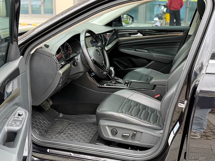 Фото 5 - Volkswagen Passat