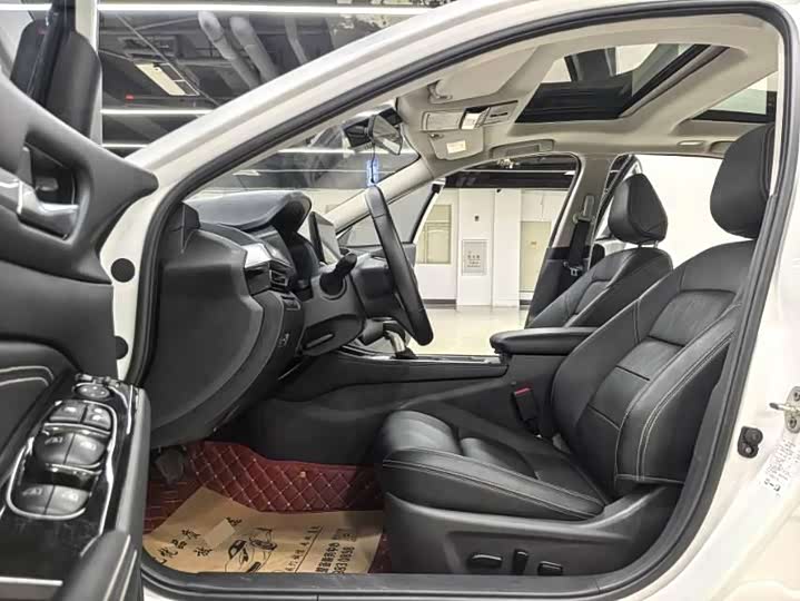 Фото 4 - Nissan Teana