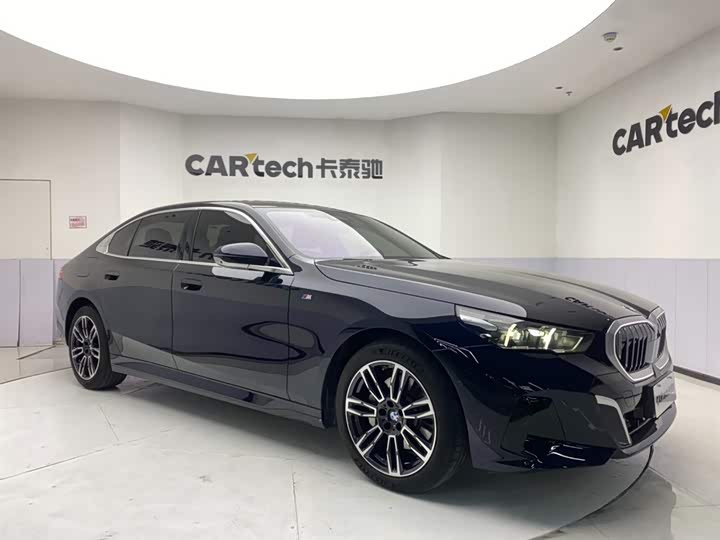 Zdjęcie 2 - BMW 5 Series