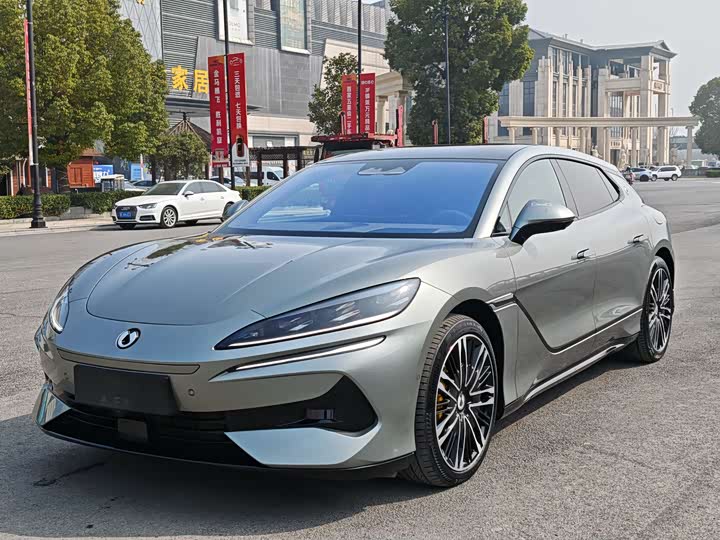 Фото 1 - Denza Z9GT