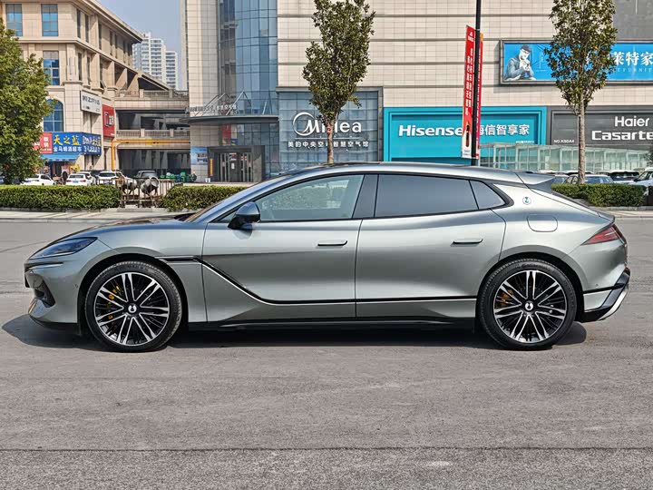 Фото 6 - Denza Z9GT