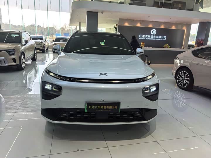 Фото 2 - XPeng G9