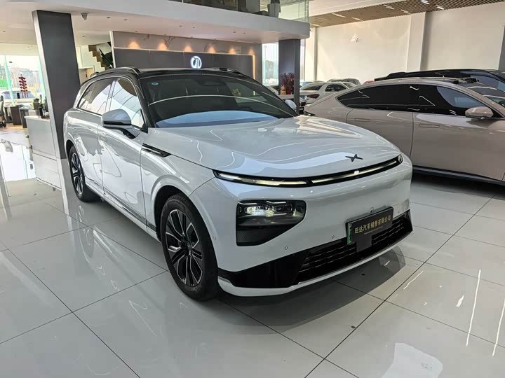 Фото 3 - XPeng G9