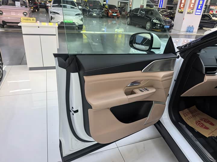 Фото 7 - XPeng G9