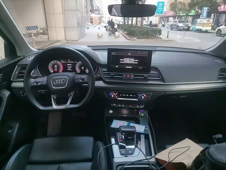 Фото 3 - Audi Q5L