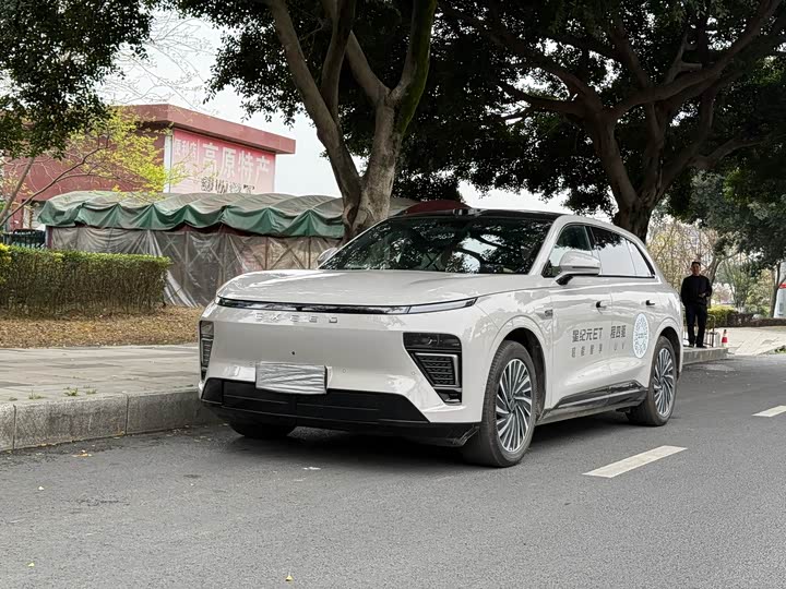 Фото 1 - Exeed Sterra ET