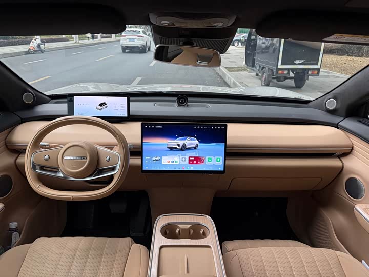 Фото 9 - Exeed Sterra ET