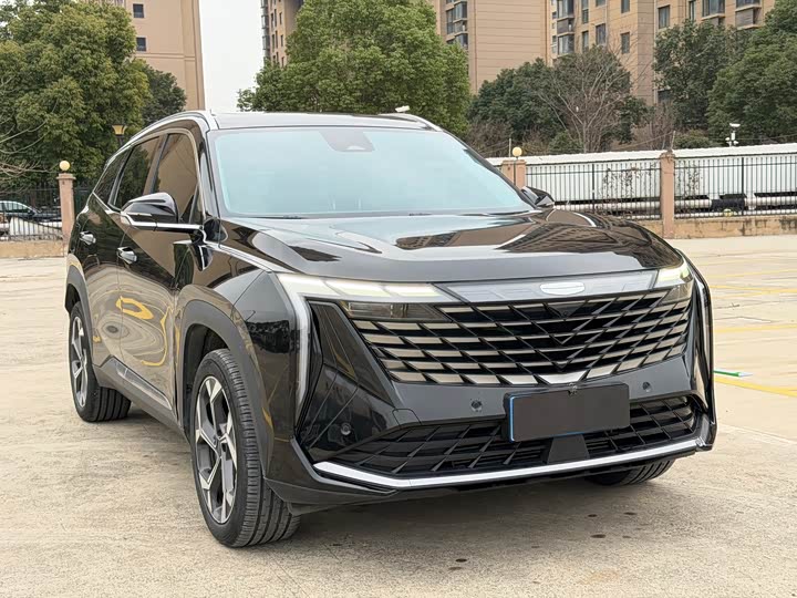 Фото 3 - Geely Atlas L