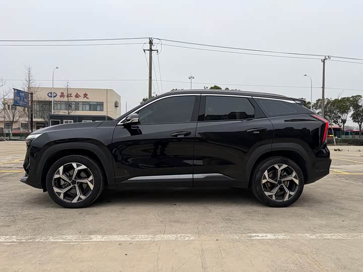 Фото 7 - Geely Atlas L