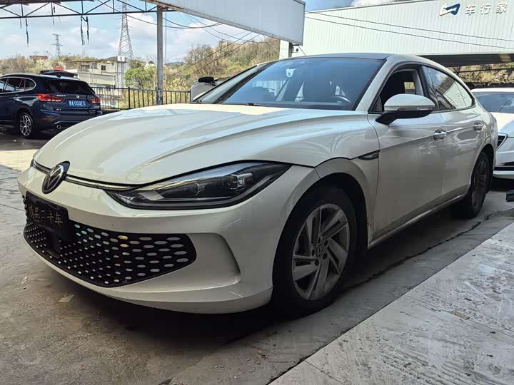 Фото 3 - Volkswagen Lamando L