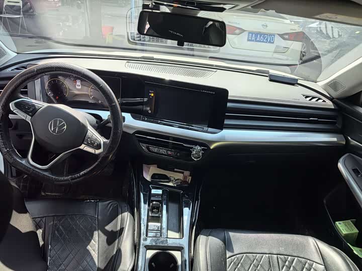 Фото 7 - Volkswagen Lamando L