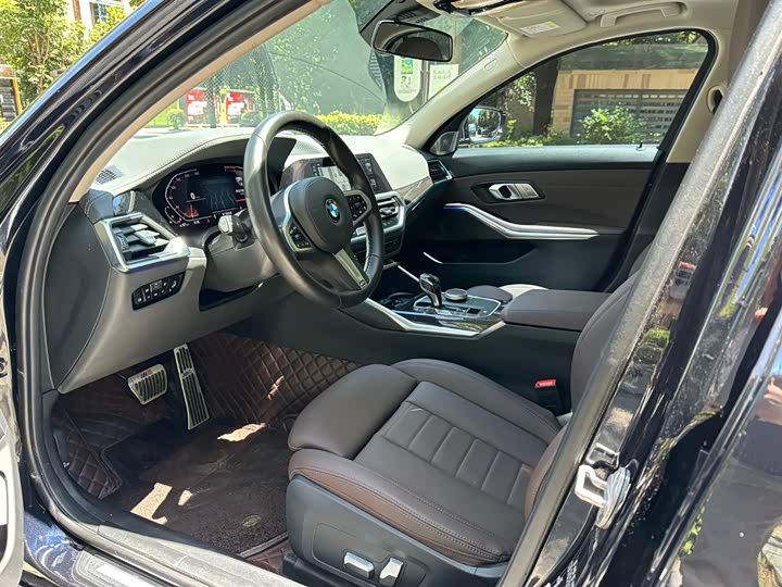 Фото 6 - BMW 3 Series