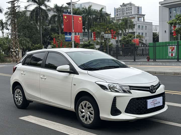Фото 3 - Toyota Vios FS