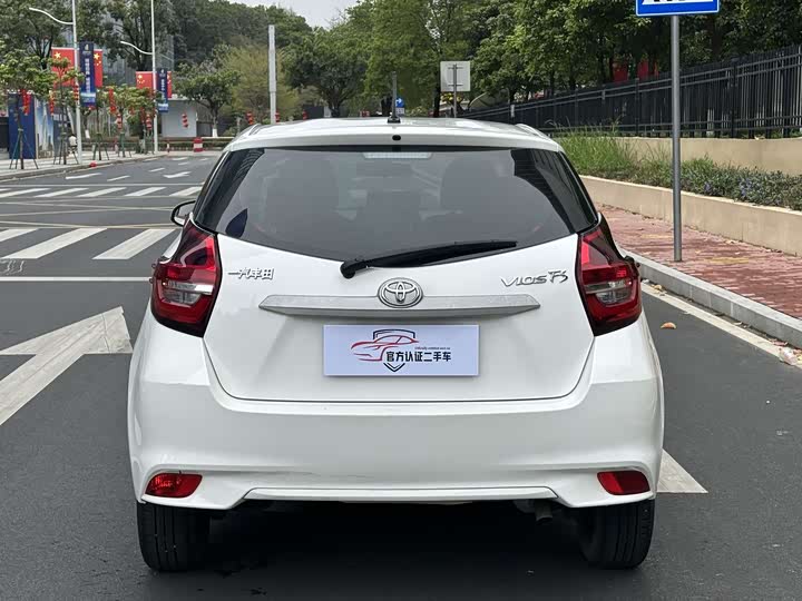 Фото 5 - Toyota Vios FS