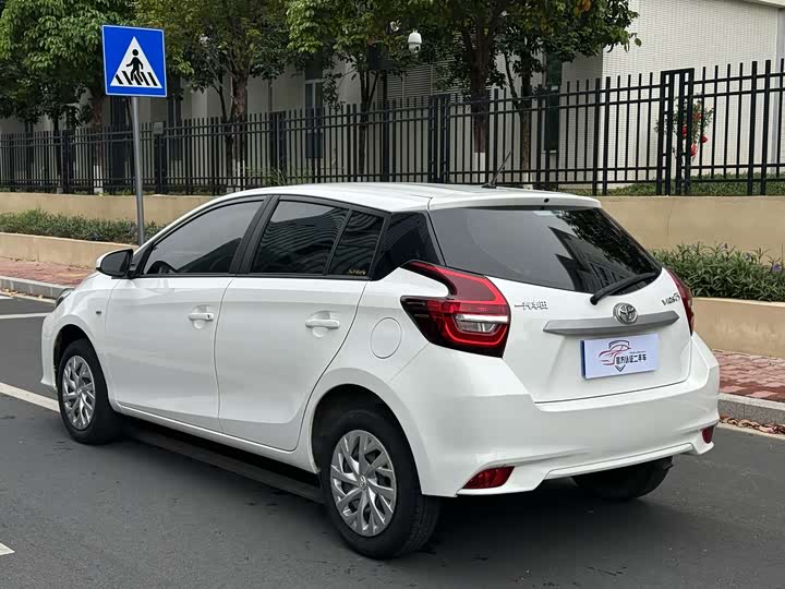 Фото 6 - Toyota Vios FS