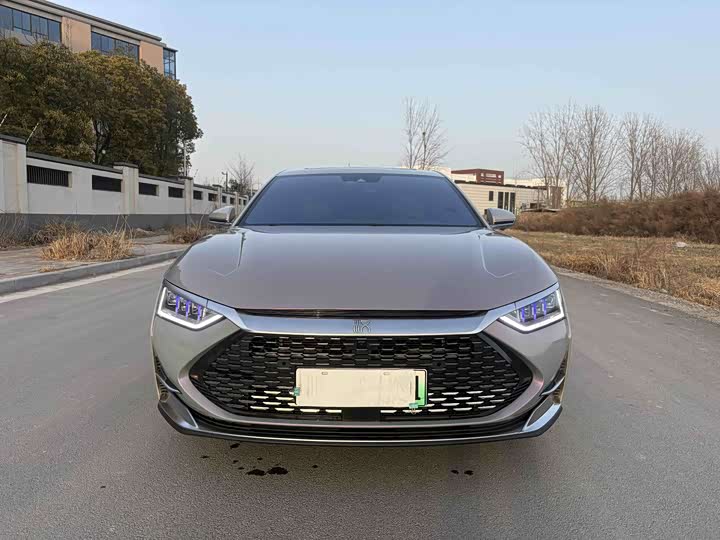 Фото 2 - BYD Han