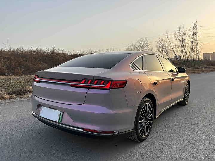 Фото 4 - BYD Han