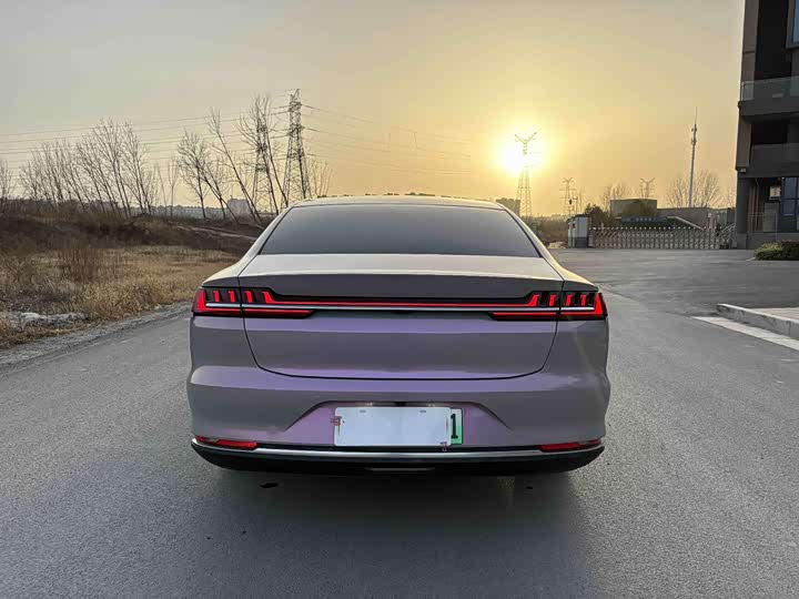 Фото 6 - BYD Han