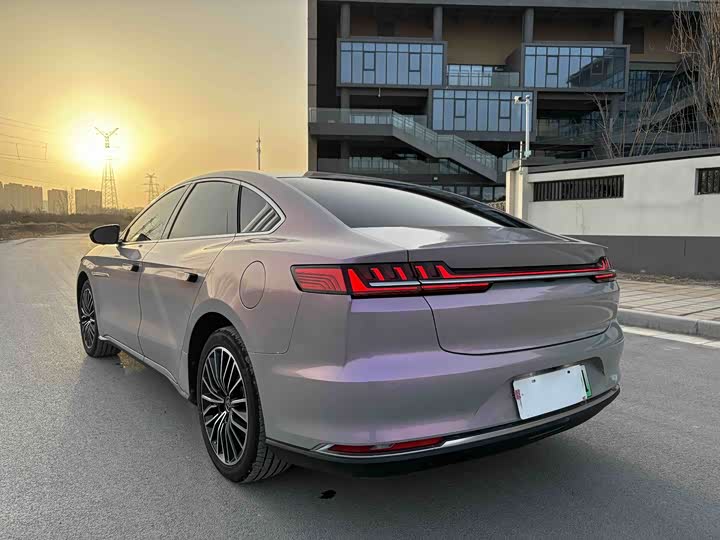 Фото 7 - BYD Han