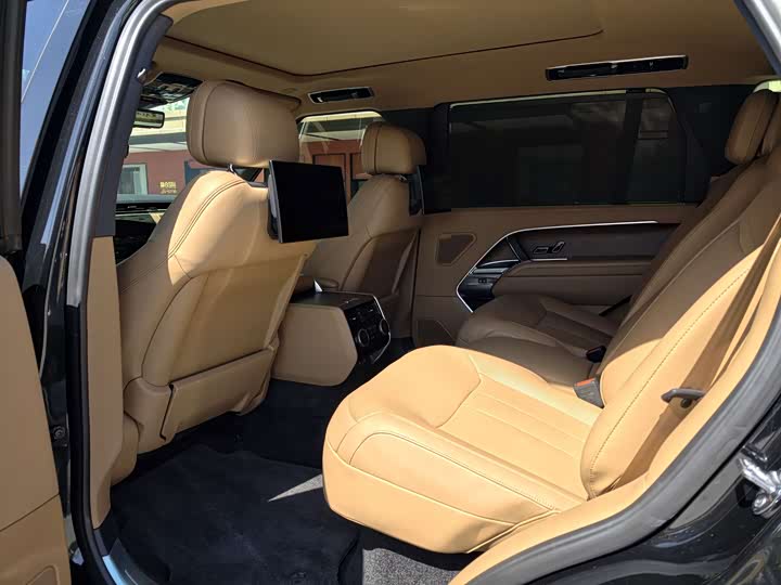 Photo 8 - Land Rover Range Rover