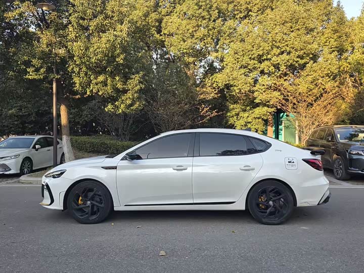 Photo 4 - MG Motor 6