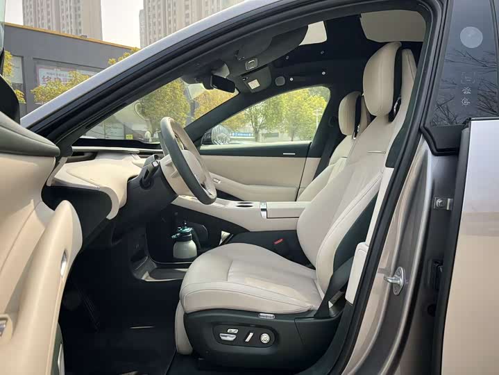 Photo 4 - Xiaomi YU7