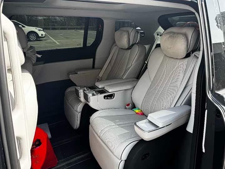 Фото 7 - XPeng X9