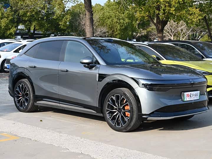 Фото 8 - Zeekr 7X