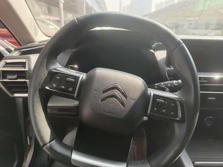 Фото 6 - Citroen C5 X