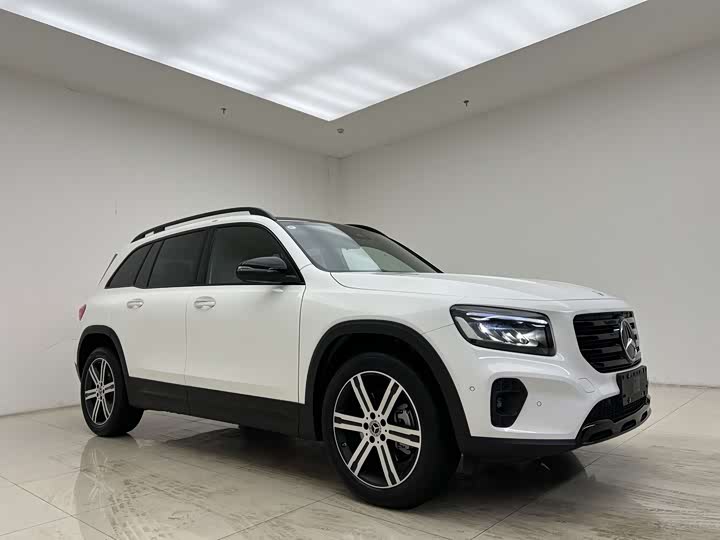 Фото 2 - Mercedes-Benz GLB-Class