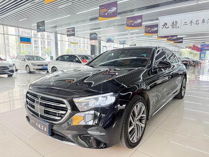 Фото 1 - Mercedes-Benz E-Class