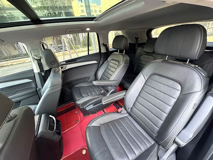 Фото 9 - Volkswagen Talagon