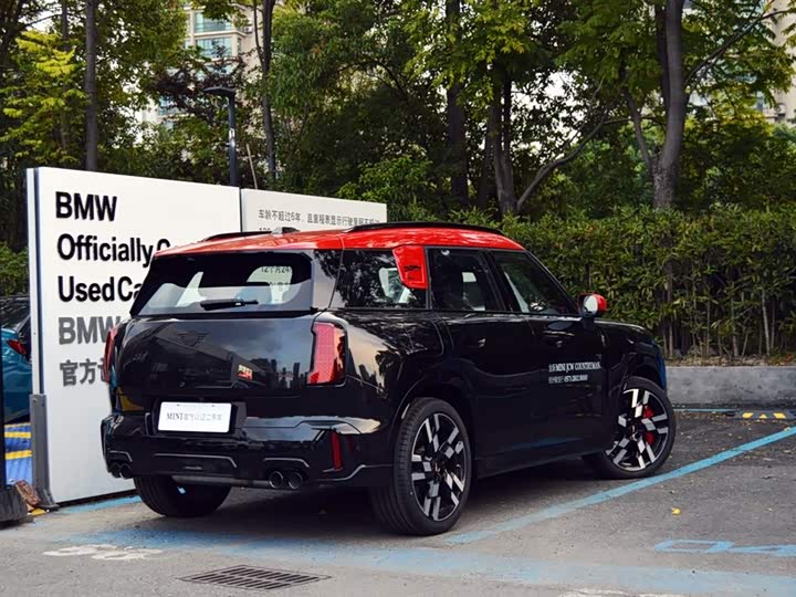 Photo 6 - Mini Countryman JCW