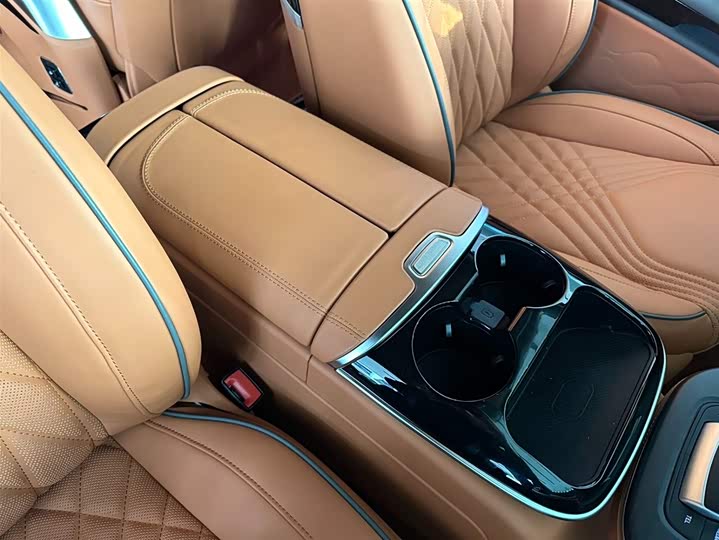 Фото 9 - Mercedes-Benz Vito