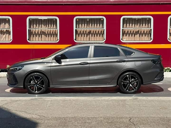 Фото 5 - Geely Binrui