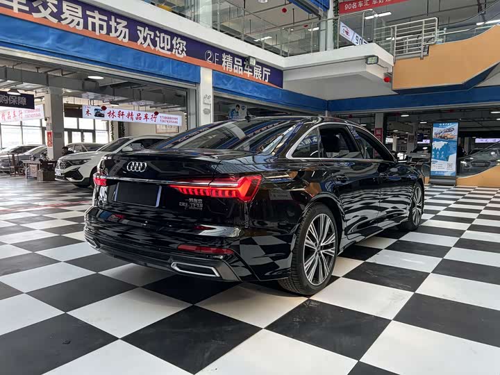 Фото 9 - Audi A6L