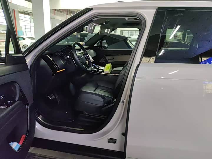 Photo 3 - Land Rover Range Rover Sport