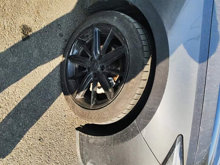 Фото 6 - Changan UNI-V