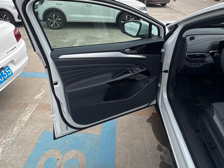 Фото 8 - Volkswagen ID.4 Crozz