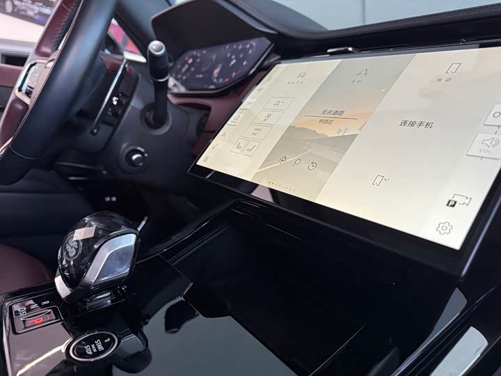 Photo 2 - Land Rover Range Rover Sport