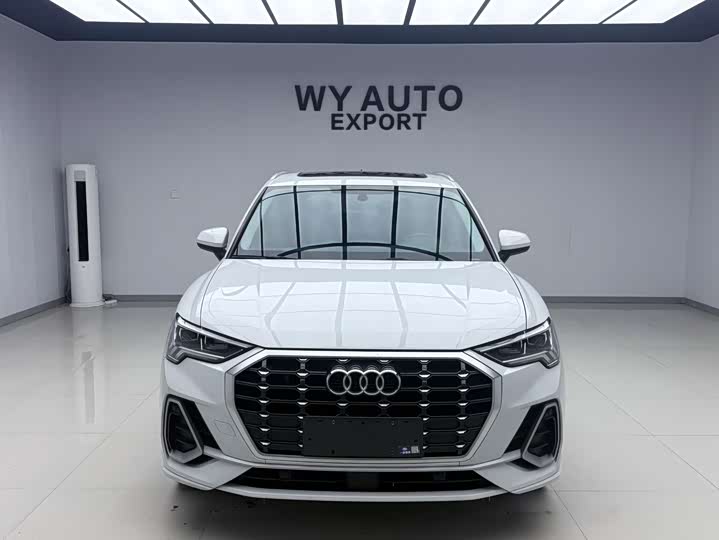 Фото 2 - Audi Q3